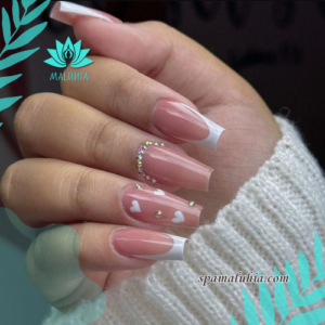 Manicura semipermanente - Uñas semipermanente a domicilio - Maluhia SPA